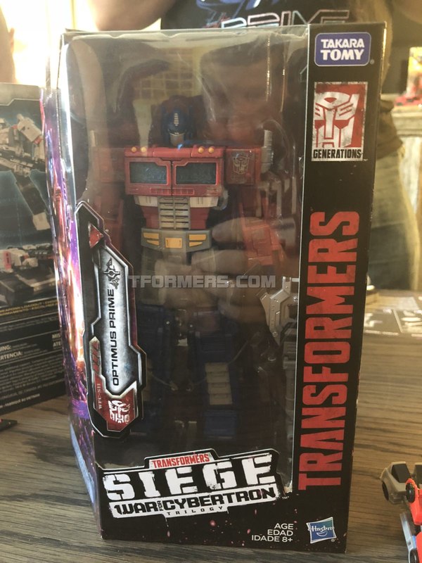 Transformers Siege War For Cybertron Preview Wave 1  (65 of 103)